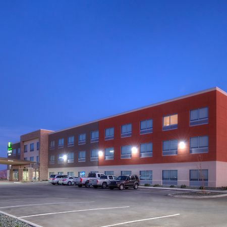 Holiday Inn Express & Suites - Van Horn By Ihg Exterior photo