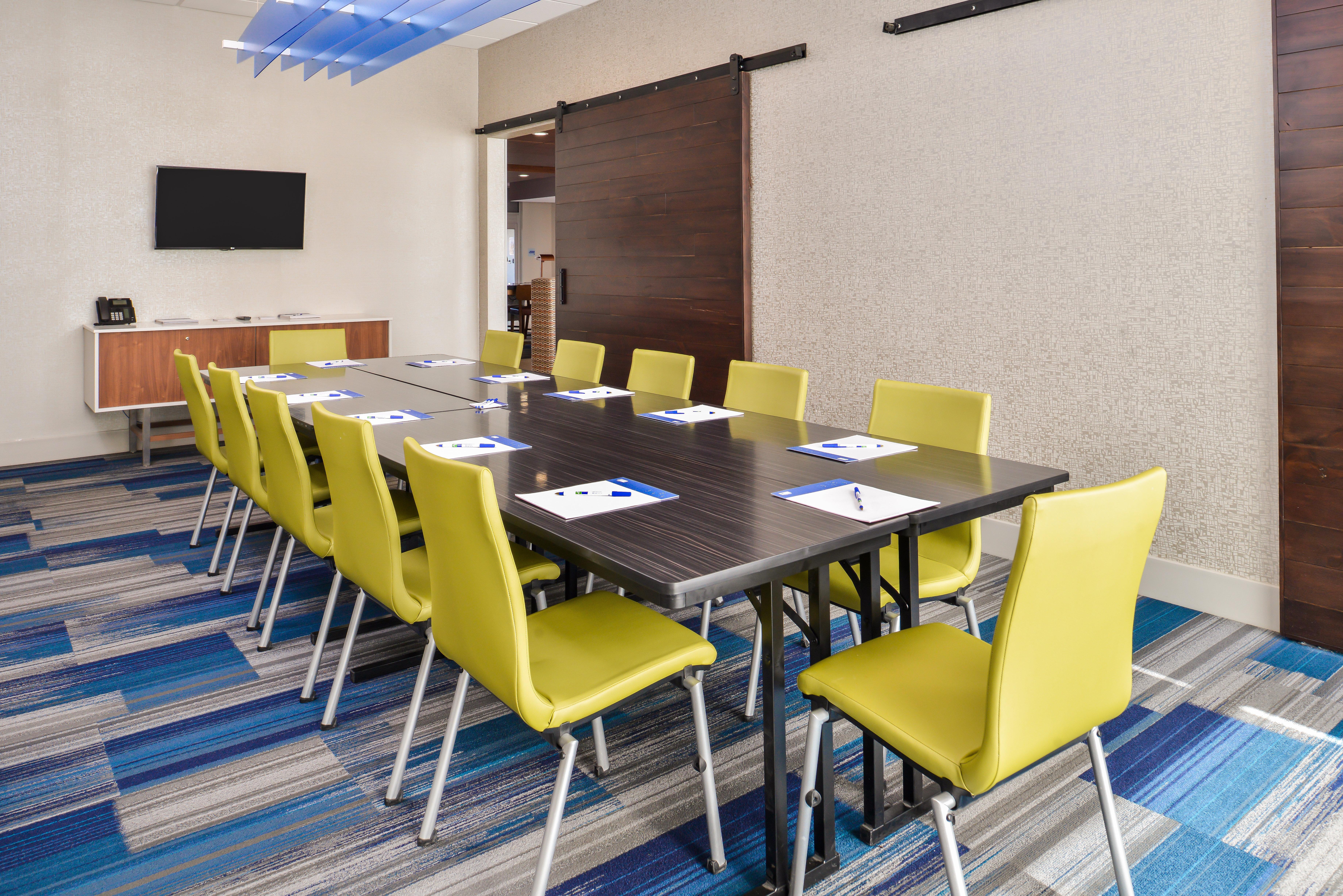 Holiday Inn Express & Suites - Van Horn By Ihg Exterior photo