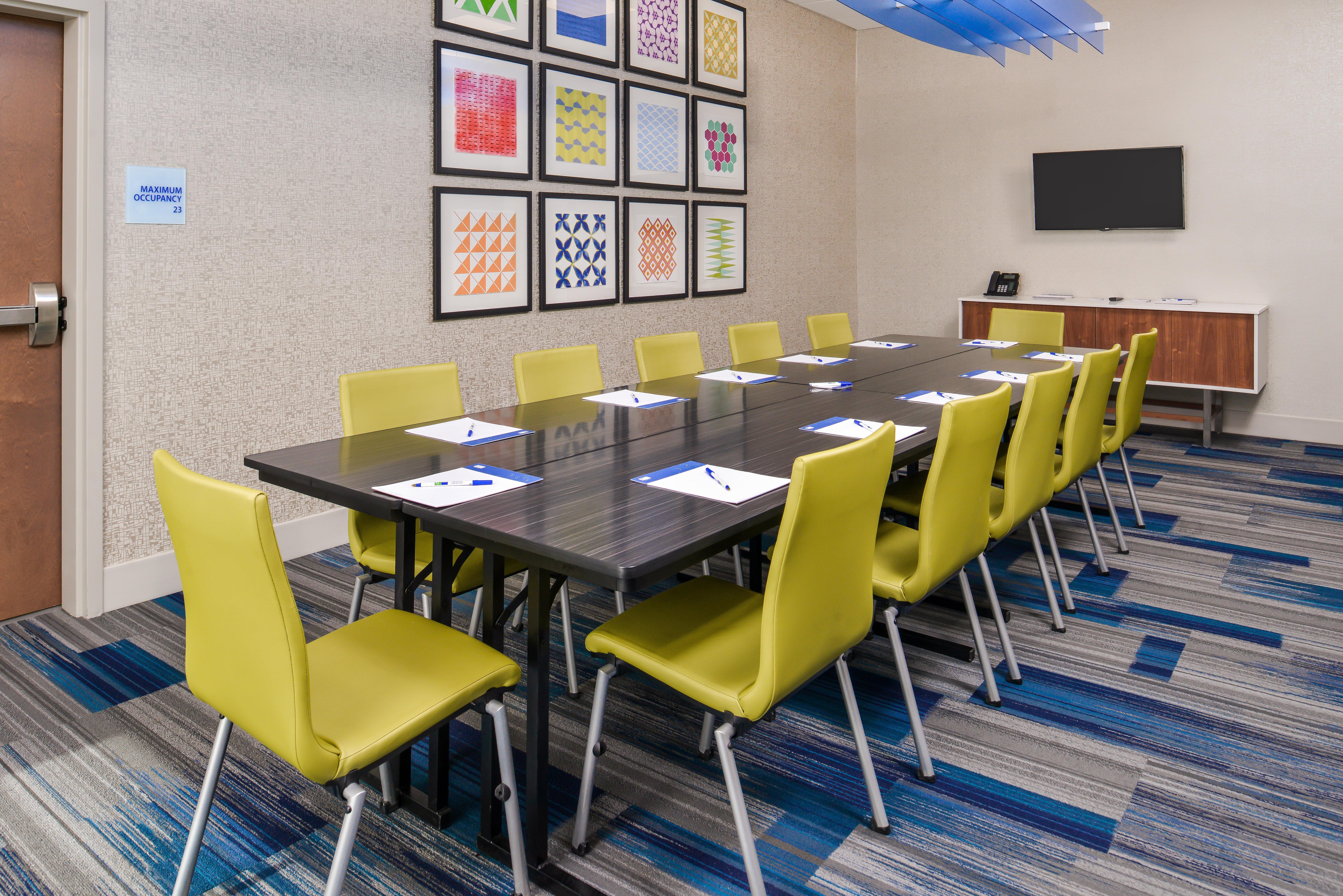 Holiday Inn Express & Suites - Van Horn By Ihg Exterior photo