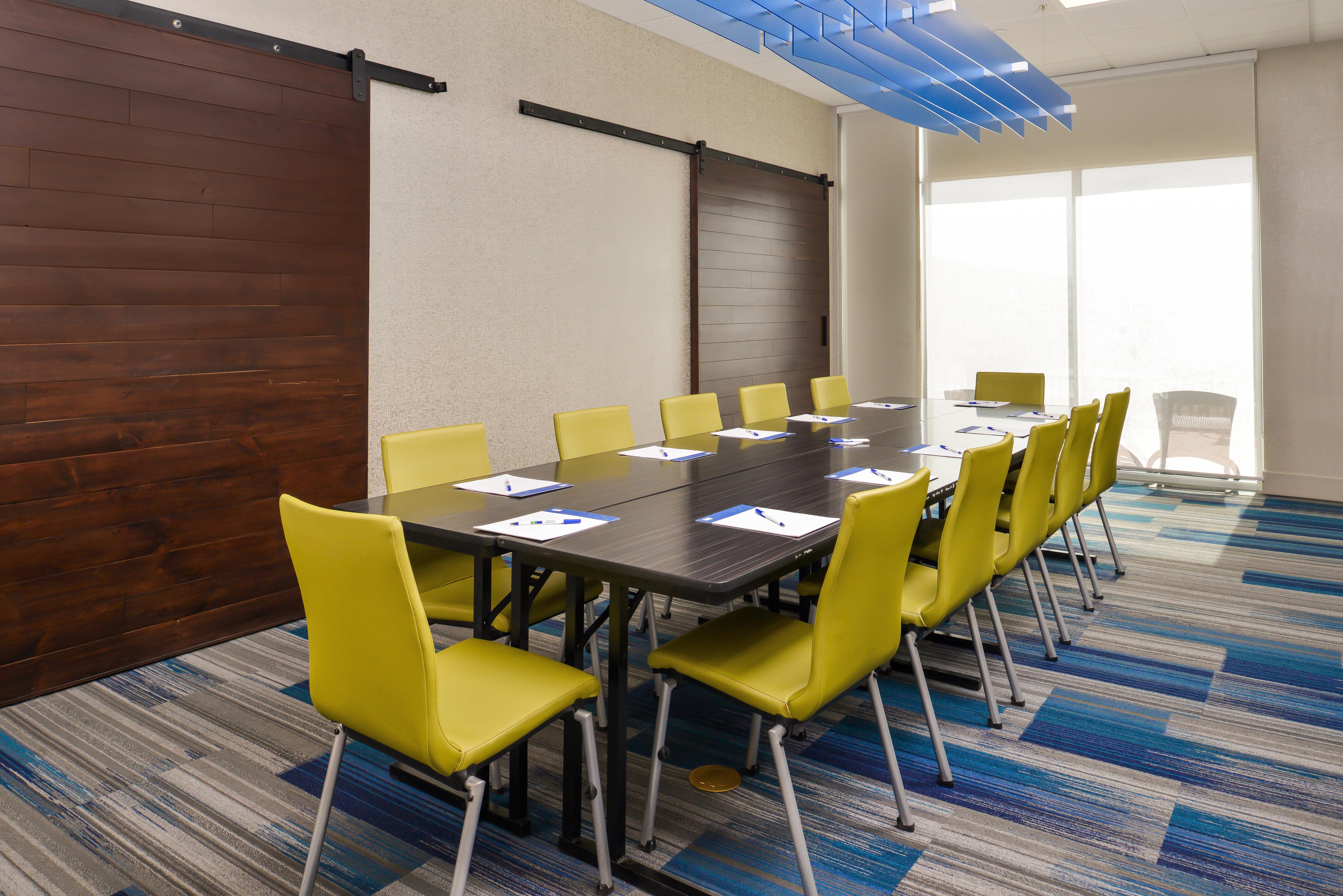 Holiday Inn Express & Suites - Van Horn By Ihg Exterior photo